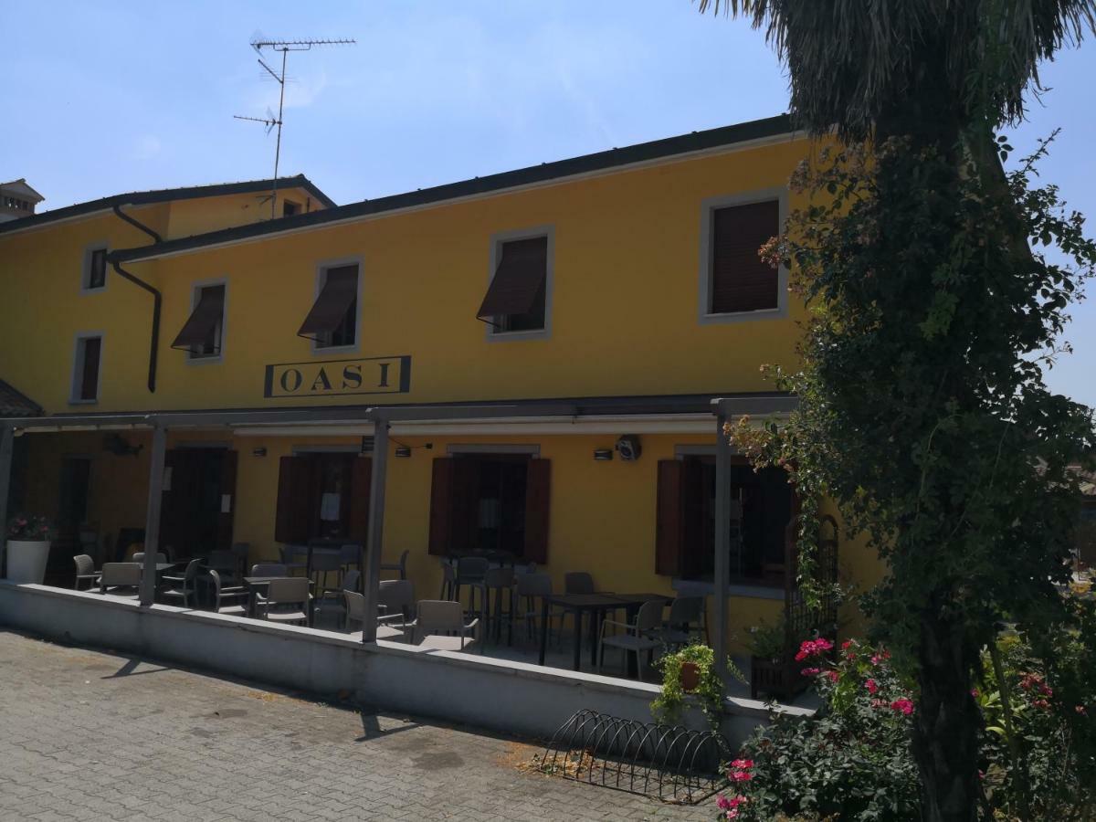 Hotel Trattoria Bar Oasi Pocenia Exterior foto